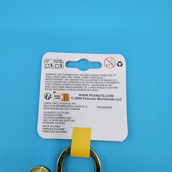 Loungefly Peanuts Snoopy & Woodstock Vampire Halloween Fall Keychain Charm NEW - Picture 9 of 11